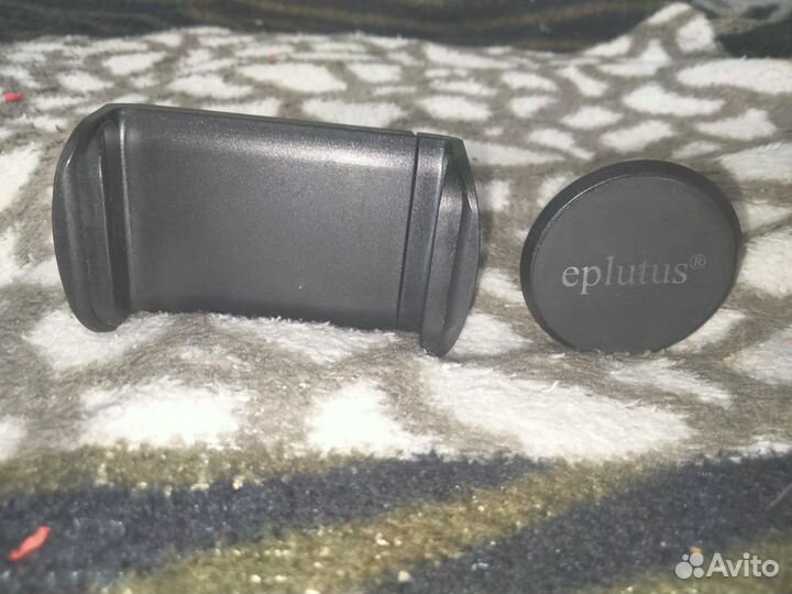 Держатель для телефона в машину