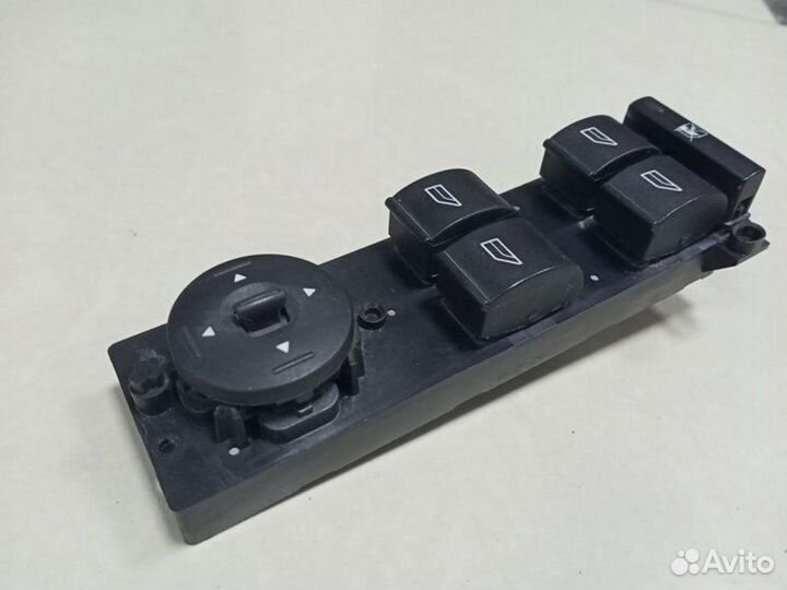 Блок управления стеклоподъемниками Ford Focus 2
