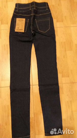 Джинсы новые женские р25