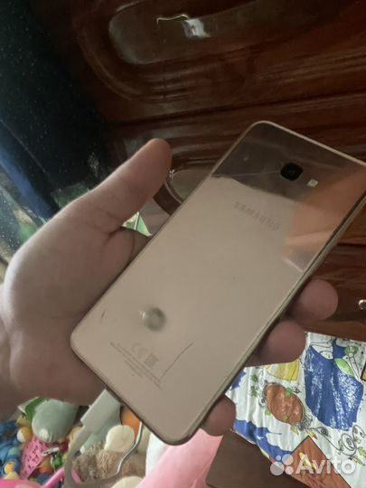 Samsung Galaxy J4+ (2018), 2/32 ГБ