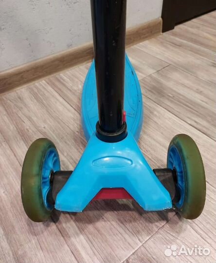 Самокат детский трехколесный