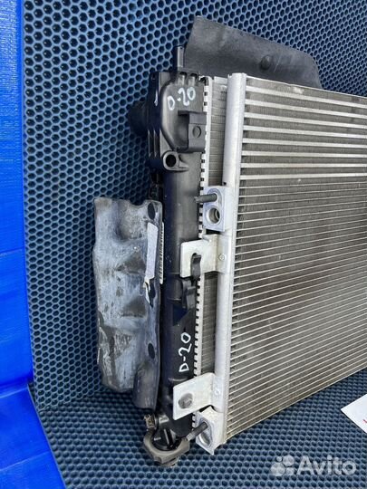 Кассета радиаторов Dodge Caliber 2л варитор