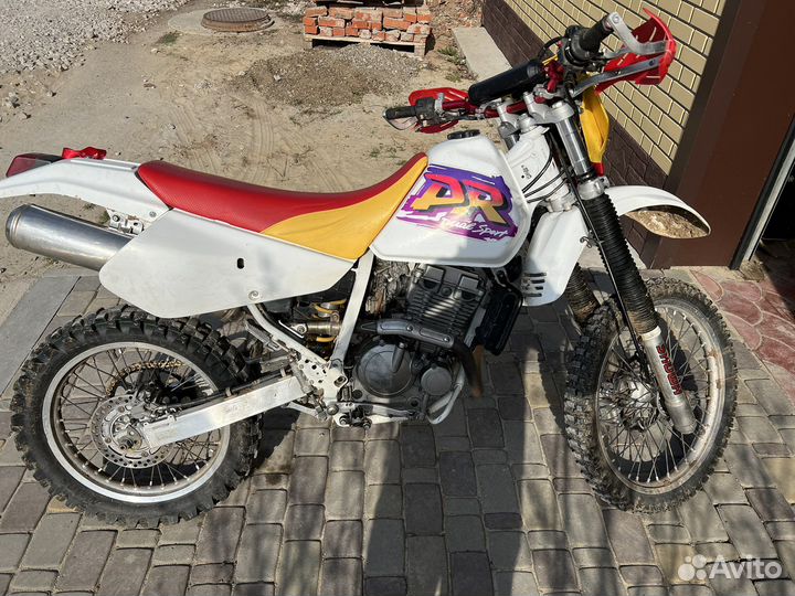 Suzuki Dr250s