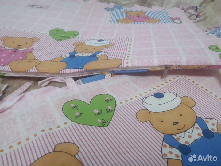 Бортики в кроватку