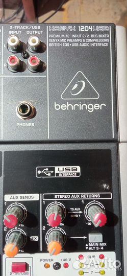 Микшерный пульт Behringer xenyx 1204