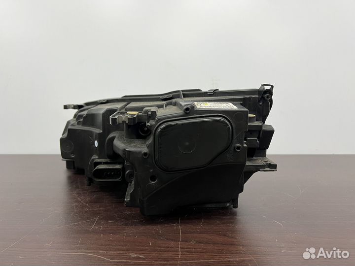 Правая фара Audi A7 4G Full LED