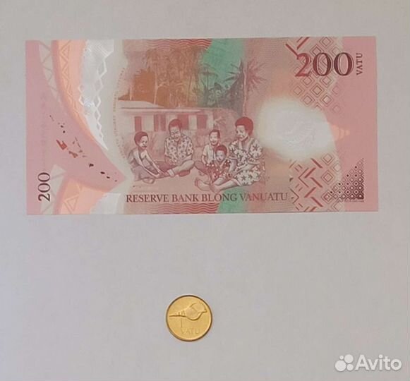 Вануату банкнота с монетой