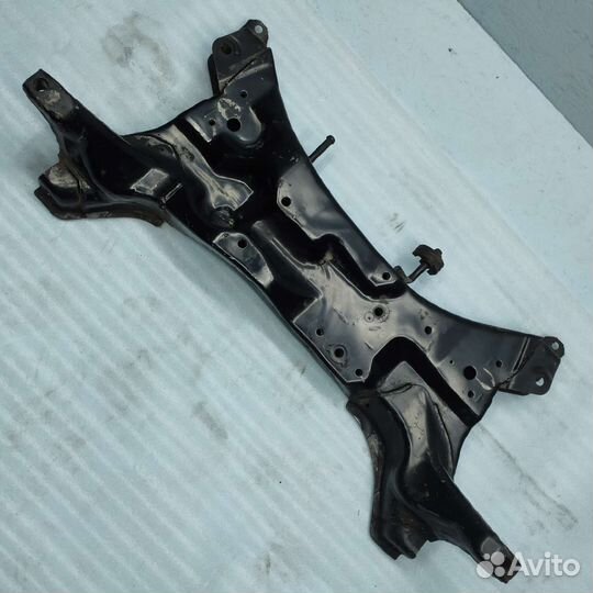 Подрамник передний на Mitsubishi Lancer 9