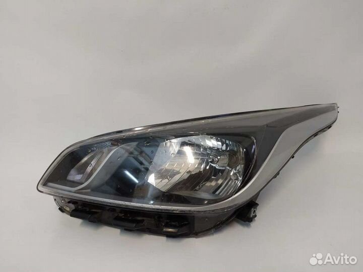 Фара новая левая правая Kia Rio 4 2017-2020