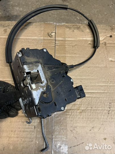 Замок внутренний правый Opel Corsa D