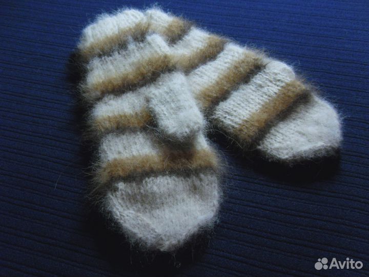 Варежки женские из собачьей шерсти в полоску
