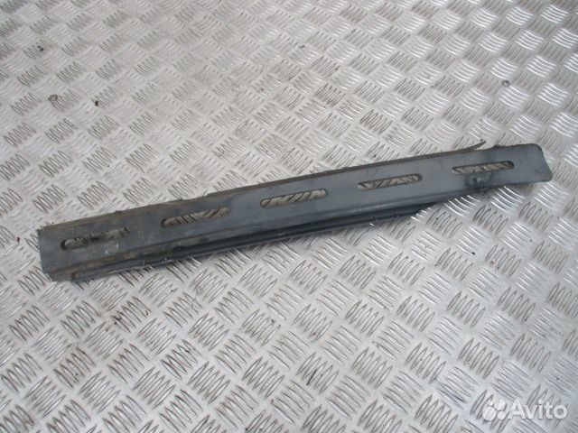 Дефлектор обдува лобового стекла MAN 81619500274