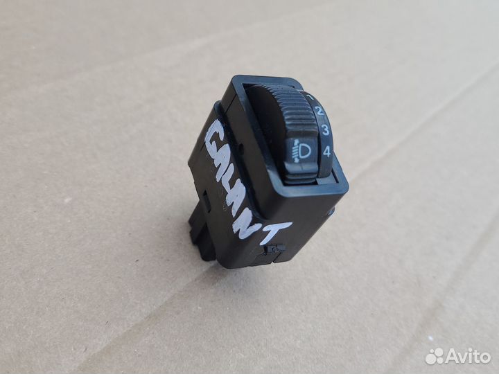 Кнопка регулировки фар Mitsubishi Galant 8 96-02г