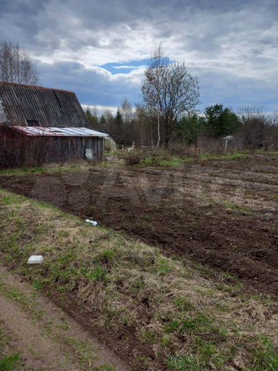 Дача 20 м² на участке 10 сот.