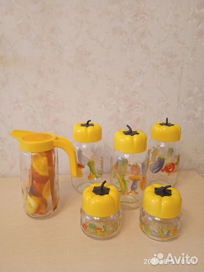 Набор ёмкостей