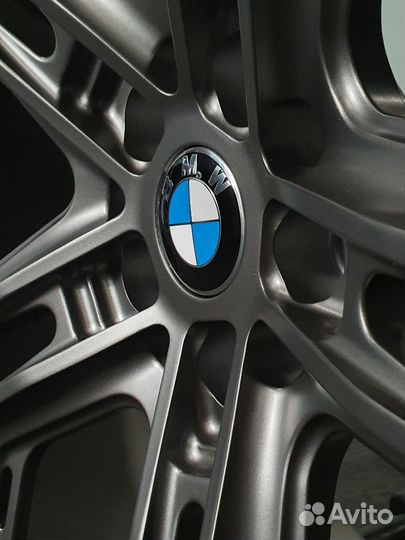 Кованые диски R22 на BMW X7 в наличии