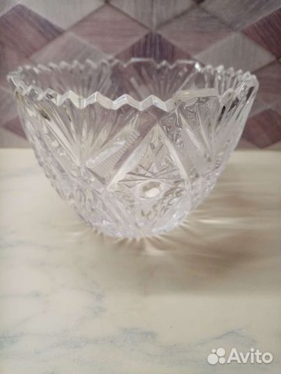 Хрустальная ваза
