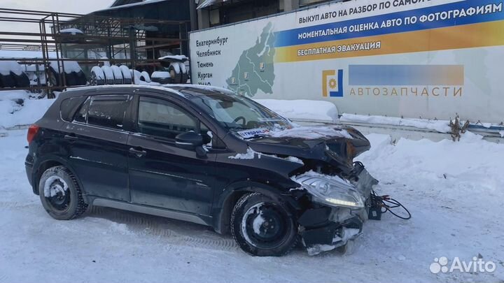 Обшивка двери багажника Suzuki SX4 (JYA) 83770-61M