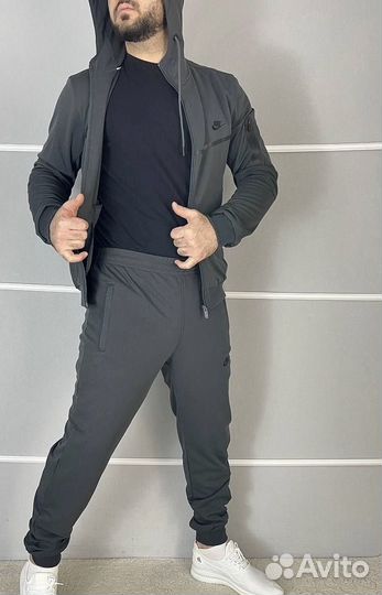 Спортивный nike мужской костюм