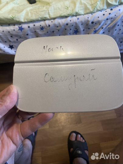 Лючок бензобака на toyota mark 2