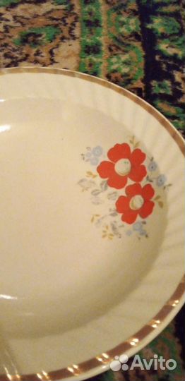 Тарелки столовые