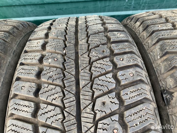 Matador MP 50 Sibir Ice 215/55 R16 93T