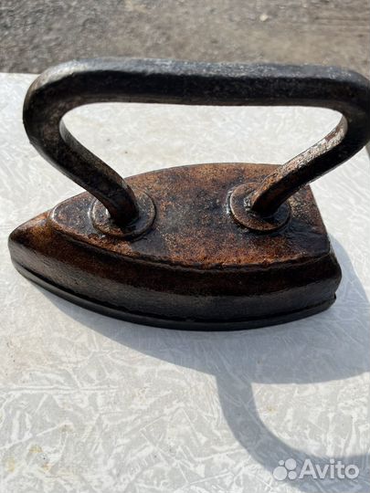 Старинный утюг