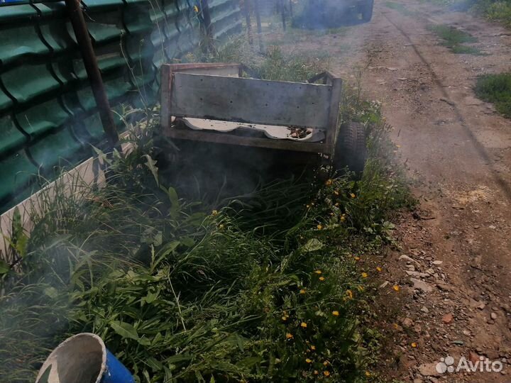 Продам легковой прицеп бу