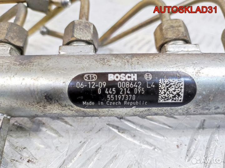 Рейка топливная Opel Astra H Z19DT 55197370