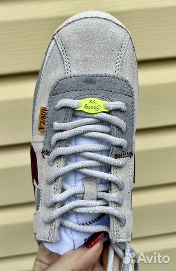 Шикарные кроссовки