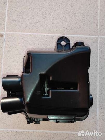 Корпус блока предохранителей renault duster новое