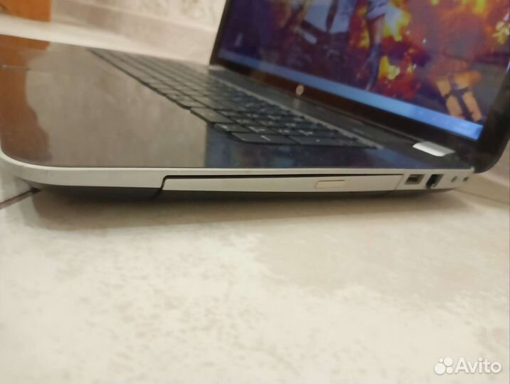 Огромный HP 17.3 AMD A10 4600 8гб 8670