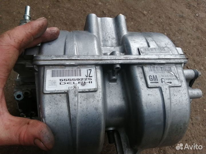 Впускной коллектор Z16XEP Opel Astra H Meriva A