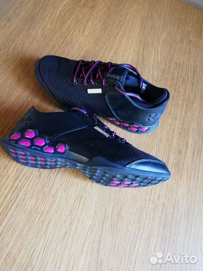 Кроссовки Reebok р.35