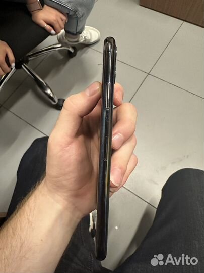 iPhone 11 Pro Max, 64 ГБ