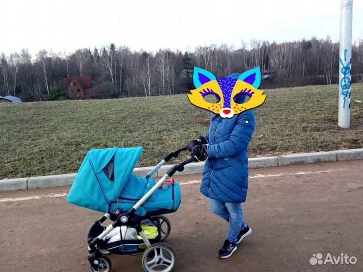 Прогулочная коляска теутония