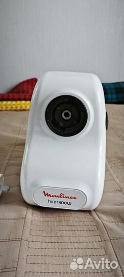 Мясорубка Moulinex HV2