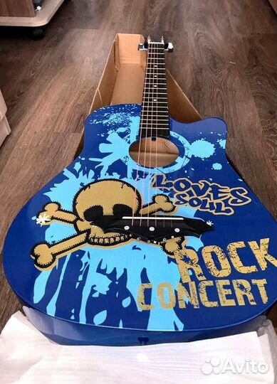 Гитара акустическая