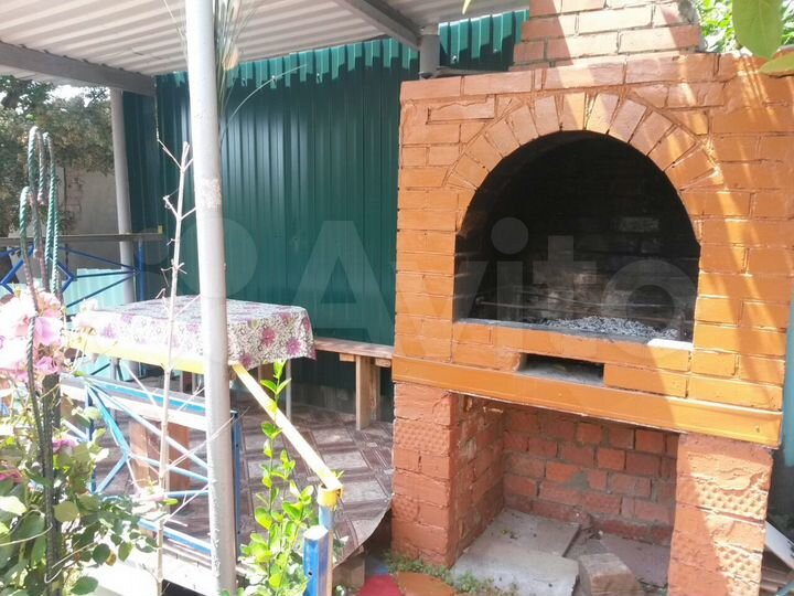 Комната 14 м² в > 9-к., 1/2 эт.