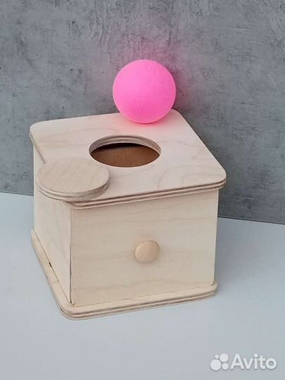 Шкафчик с выдвижным ящиком