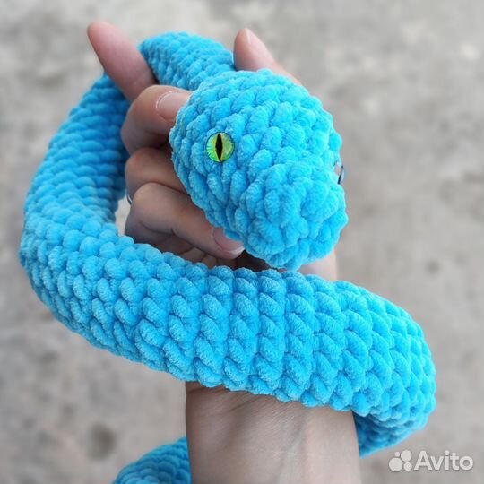 Вязаные игрушки змея