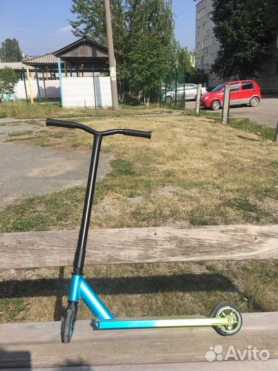 Трюковой самокат