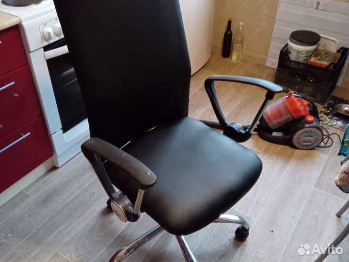 Компьютерное кресло бу