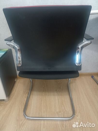 Стул офисный