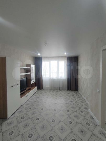 1-к. квартира, 40 м², 9/9 эт.