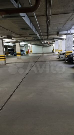 Машиноместо, 14 м²