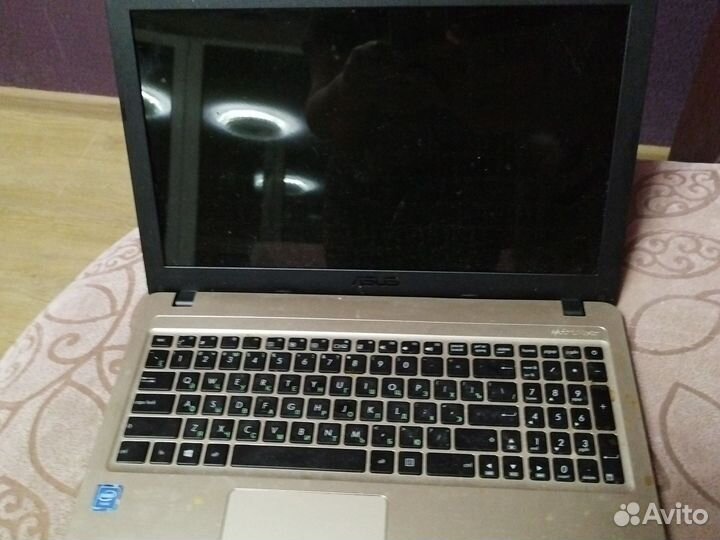 Ноутбук asus