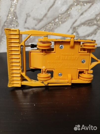 Модель игрушка бульдозер Komatsu Tomica Handy