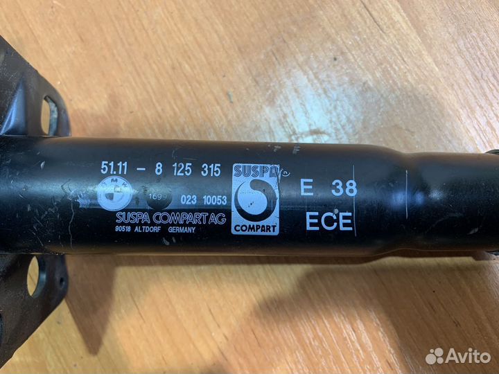 Отбойник передний левый Bmw e38