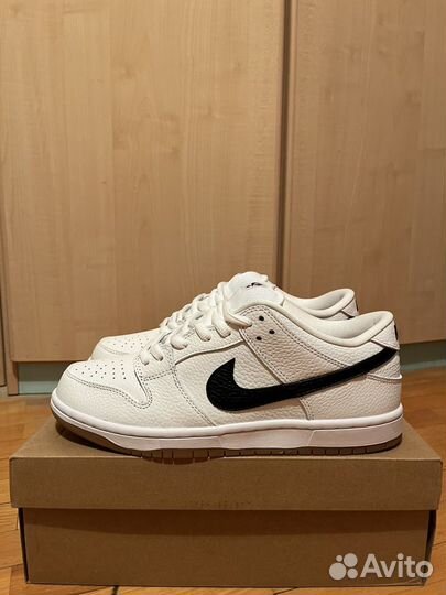 Кроссовки Nike SB Dunk Low White Gum